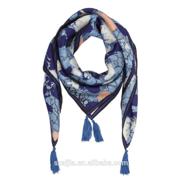 Мода новых дам напечатаны шелковый квадрат кисточкой шарф
